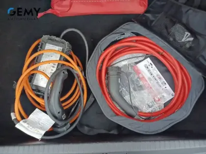 Photo 12 Peugeot 208  Electrique 50 kWh 136ch