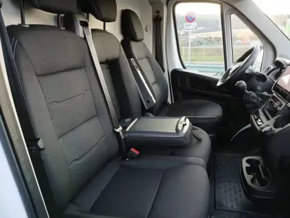 Photo 9 Peugeot Boxer  FGN TOLE 3.3 T L2H2 120 S&S BVM6