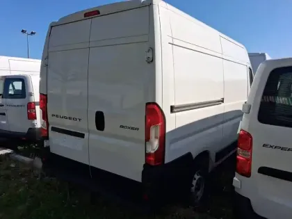 Photo 56 Peugeot Boxer  FGN TOLE 3.3 T L2H2 120 S&S BVM6