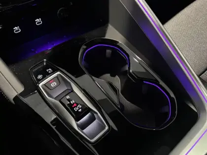 Photo 28 Audi Q5  e-hybrid 299 ch S tronic 7 Quattro