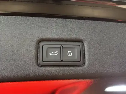 Photo 7 Audi Q5  e-hybrid 299 ch S tronic 7 Quattro