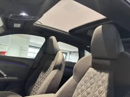 Photo 11 Audi Q5  e-hybrid 299 ch S tronic 7 Quattro