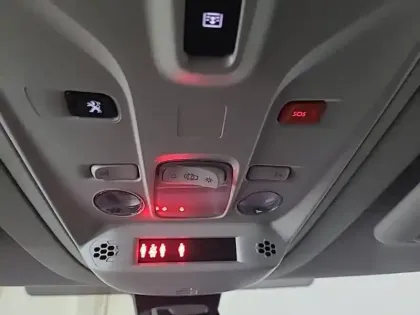 Photo 25 Peugeot Rifter  Standard BlueHDi 130 S&S BVM6