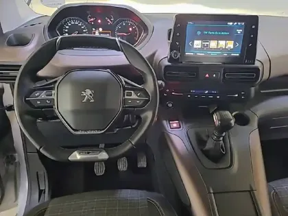 Photo 7 Peugeot Rifter  Standard BlueHDi 130 S&S BVM6