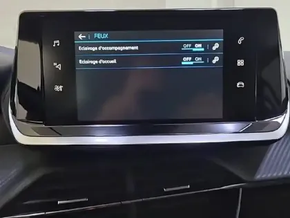 Photo 22 Peugeot 208  PureTech 100 S&S BVM6