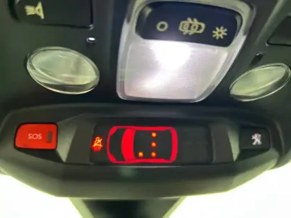 Photo 59 Peugeot 3008  Hybrid 225 e-EAT8