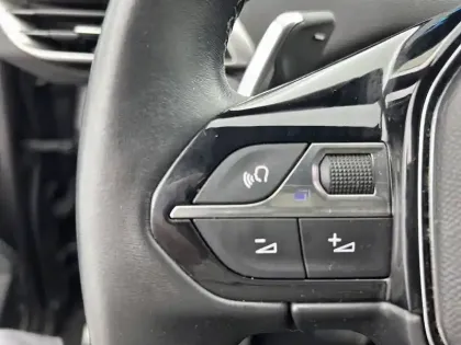 Photo 57 Peugeot 3008  Hybrid 225 e-EAT8