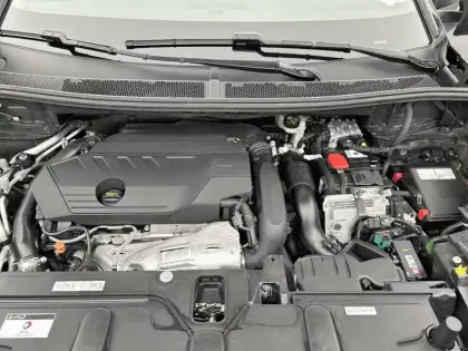 Photo 61 Peugeot 3008  Hybrid 225 e-EAT8