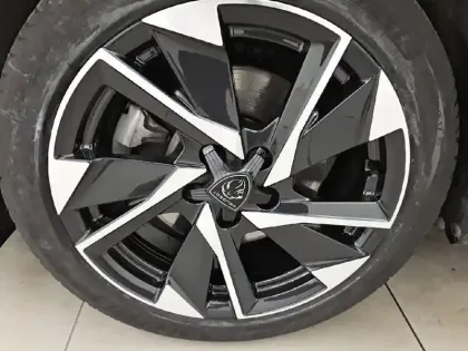 Photo 12 Peugeot 308  SW PureTech 130ch S&S EAT8