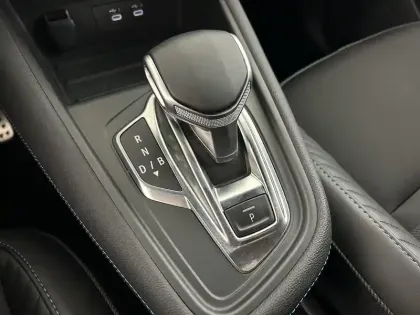 Photo 16 Renault Symbioz  E-Tech full hybrid 145