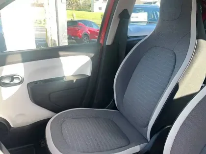 Photo 12 Renault Twingo  III E-Tech