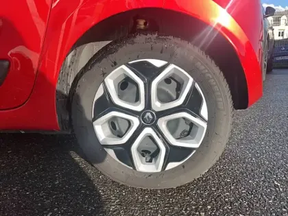 Photo 16 Renault Twingo  III E-Tech