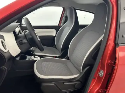 Photo 38 Renault Twingo  III E-Tech