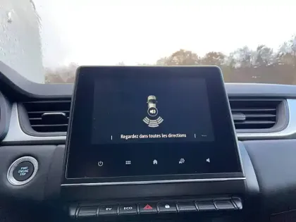 Photo 29 Renault Captur  E-Tech full hybrid 145