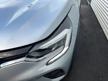 Photo 32 Renault Captur  E-Tech full hybrid 145