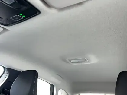 Photo 30 Renault Captur  E-Tech full hybrid 145