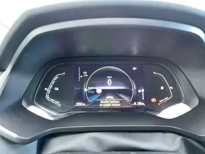 Photo 26 Renault Captur  E-Tech full hybrid 145