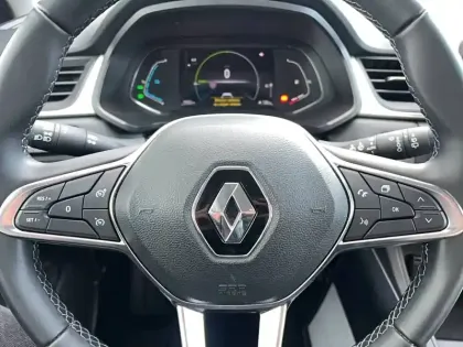 Photo 24 Renault Captur  E-Tech full hybrid 145