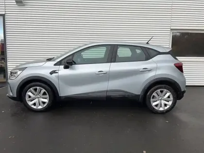 Photo 11 Renault Captur  E-Tech full hybrid 145