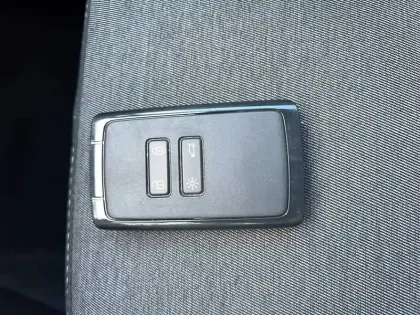 Photo 31 Renault Captur  E-Tech full hybrid 145