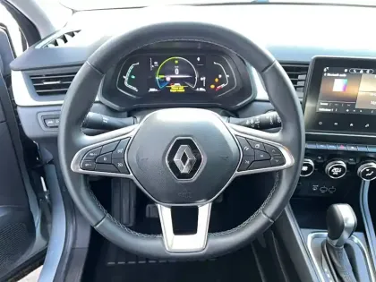 Photo 37 Renault Captur  E-Tech full hybrid 145