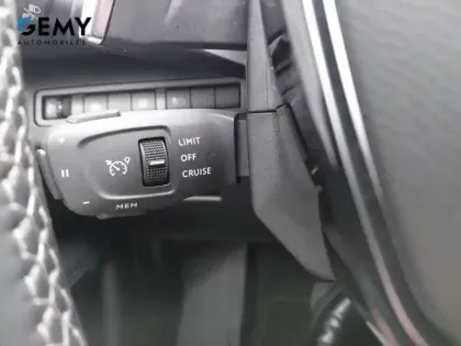 Photo 17 Peugeot 3008  Hybrid 225 e-EAT8