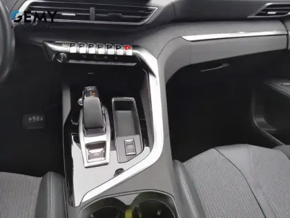 Photo 12 Peugeot 3008  Hybrid 225 e-EAT8