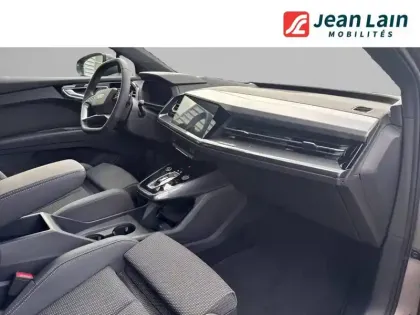 Photo 10 Audi Q4 e-tron  45 285 ch 82 kWh