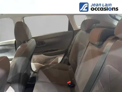 Photo 12 Hyundai Bayon  1.0 T-GDi 100 Hybrid 48V