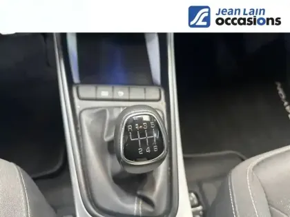 Photo 18 Hyundai Bayon  1.0 T-GDi 100 Hybrid 48V