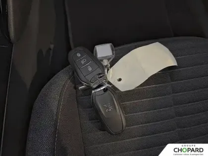 Photo 13 Peugeot 2008  Electrique 136 ch