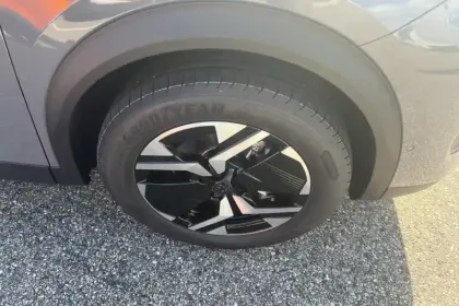 Photo 9 Peugeot 2008  Hybrid 145 e-DCS6