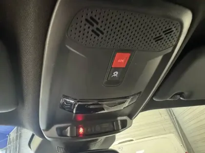 Photo 30 Peugeot 2008  Hybrid 145 e-DCS6