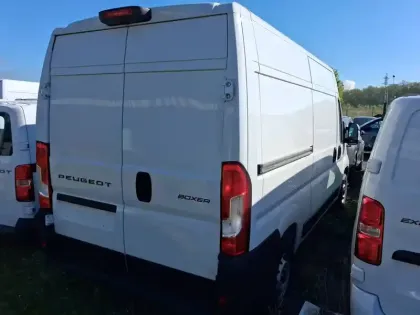 Photo 60 Peugeot Boxer  FGN TOLE 3.3 T L2H2 140 S&S BVM6