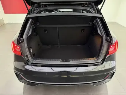 Photo 7 Audi A1  Sportback 30 TFSI 110 ch S tronic 7