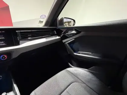 Photo 44 Audi A1  Sportback 30 TFSI 110 ch S tronic 7