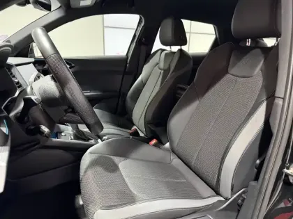 Photo 12 Audi A1  Sportback 30 TFSI 110 ch S tronic 7