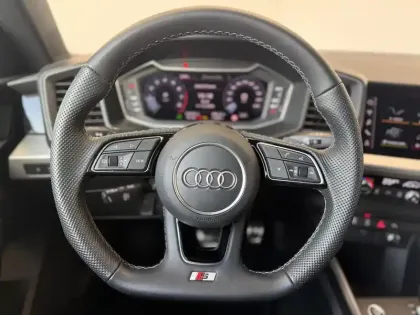 Photo 6 Audi A1  Sportback 35 TFSI 150 ch S tronic 7