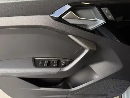 Photo 31 Audi A1  Sportback 35 TFSI 150 ch S tronic 7