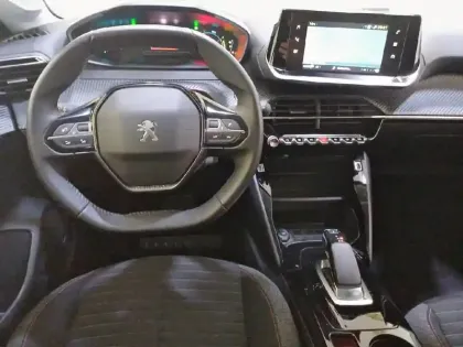 Photo 7 Peugeot 208  Electrique 50 kWh 136ch