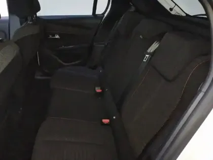 Photo 11 Peugeot 208  Electrique 50 kWh 136ch