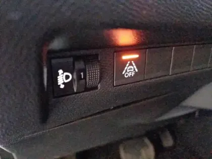 Photo 25 Peugeot 208  Electrique 50 kWh 136ch