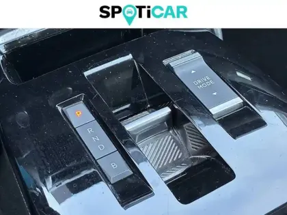 Photo 35 Citroën C4 e- 136 ch Automatique