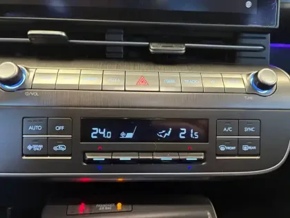 Photo 33 Hyundai Kona  Hybrid 141