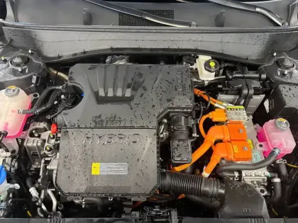 Photo 167 Hyundai Kona  Hybrid 141