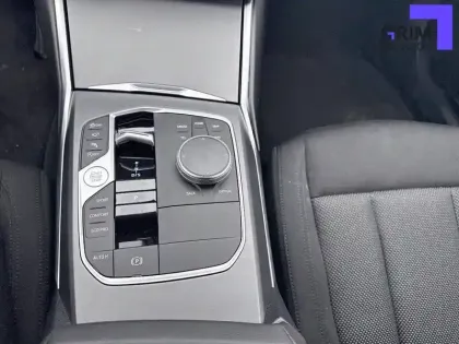 Photo 26 BMW Serie 3 Touring 318i 156 ch BVA8