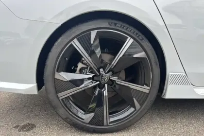 Photo 15 Peugeot 508  SW Hybrid4 360 e-EAT8 Peugeot Sport Engineered