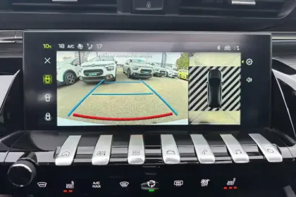 Photo 32 Peugeot 508  SW Hybrid4 360 e-EAT8 Peugeot Sport Engineered