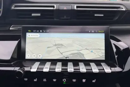 Photo 22 Peugeot 508  SW Hybrid4 360 e-EAT8 Peugeot Sport Engineered