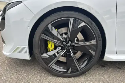 Photo 13 Peugeot 508  SW Hybrid4 360 e-EAT8 Peugeot Sport Engineered